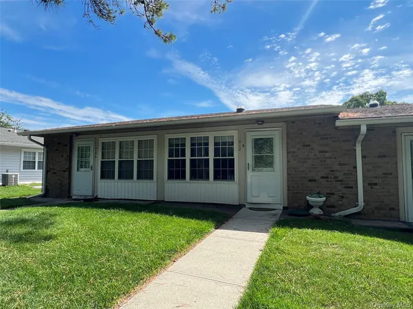 312 Woodbridge Drive #B, Ridge, NY 11961