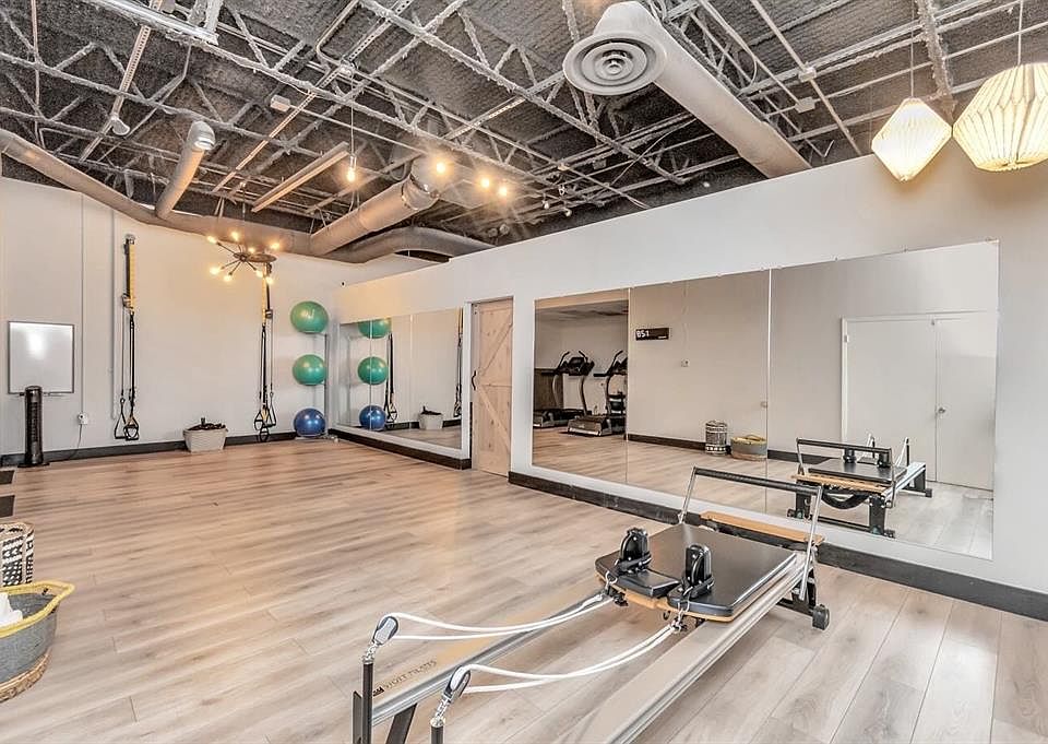 5250 Gulfton St SUITE 3A, Houston, TX 77081 | Zillow