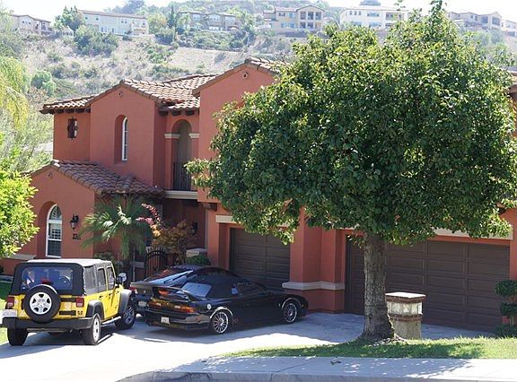 4th image of 2766 E Hillside Dr