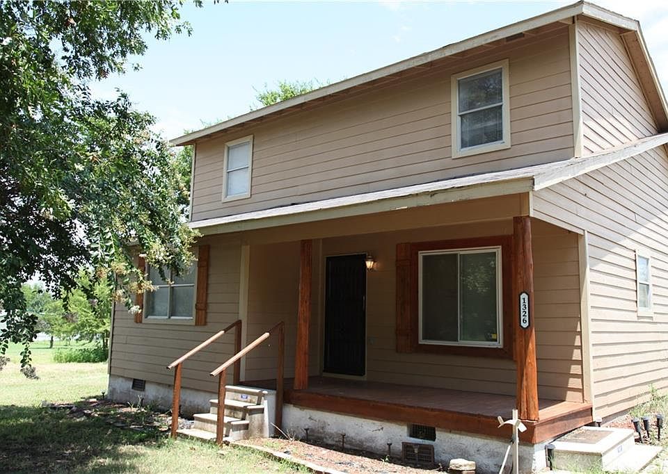 1st image of 1326 Private Road 2268