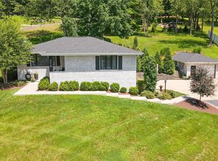 216 McCombs Rd, Venetia, PA 15367