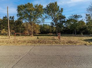 1700 W 630th Rd, Chouteau, OK 74337