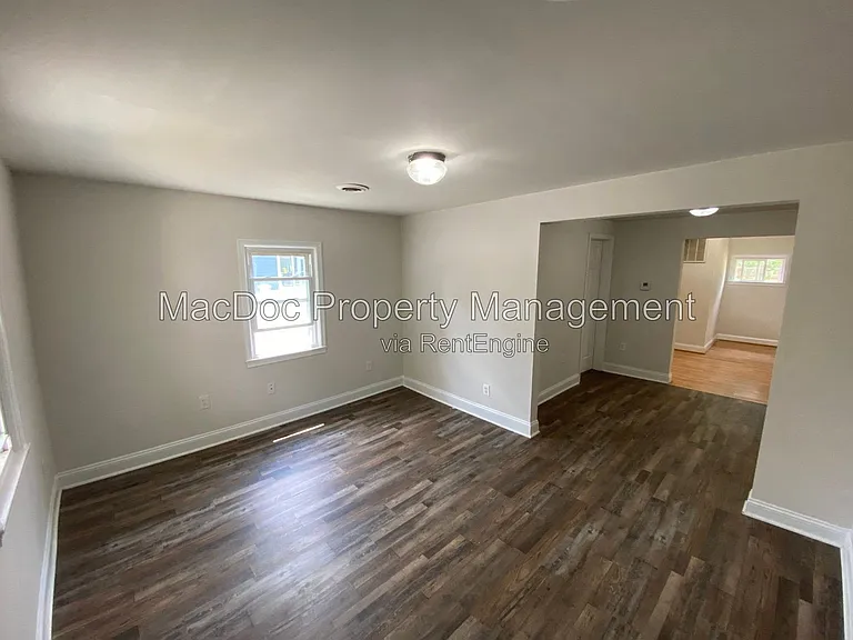 806 Weedon St #A — Photo 3