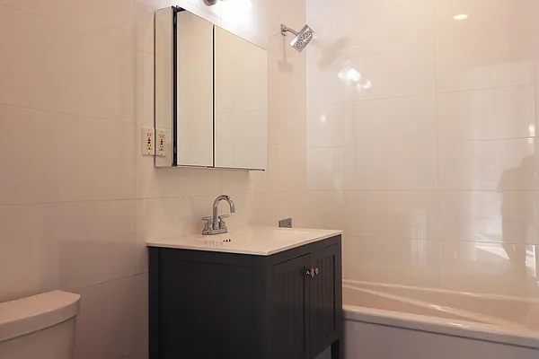 Rented by Nooklyn NYC LLC | media 10