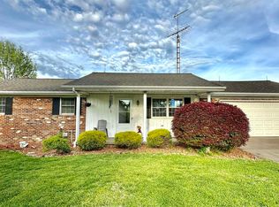 603 S Park Dr, Huntingburg, IN 47542