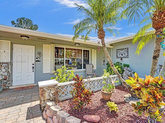 3rd image of 11000 NW 20th St