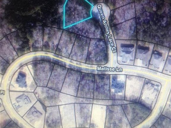 4th image of 837 Queen Annes Lace Ct SW #100