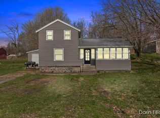 228 E Railroad St, Muir, MI 48860