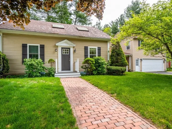 785 Cedar St, Walpole, MA 02081
