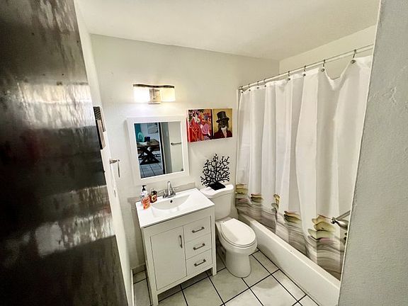 4th image of 791 Calle Ceciliana Cond Villa Universitaria APT B