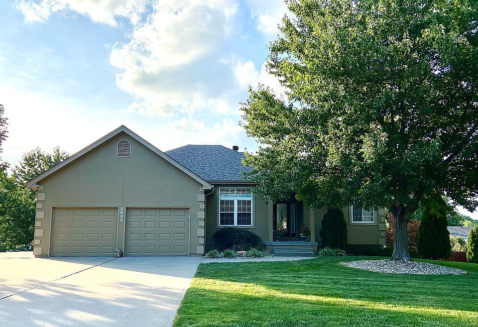 1st image of 1503 SW Twincreek Pl