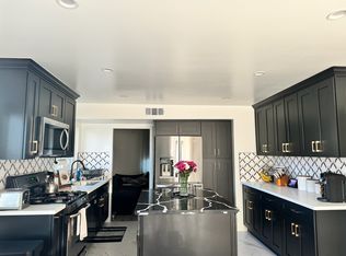 5974 Costello Ave, Van Nuys, CA 91401