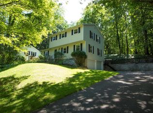 16 Little Spring Run, Fairport, NY 14450