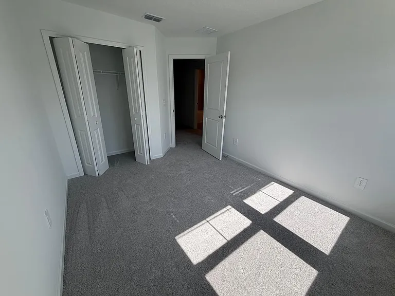 3634 SE 37th Avenue Rd — Photo 10