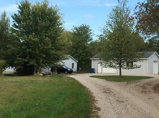 5759 Conklin Rd, Lowell, MI 49331