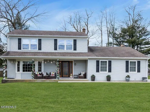 4 Pearl Drive, Toms River, NJ 08753