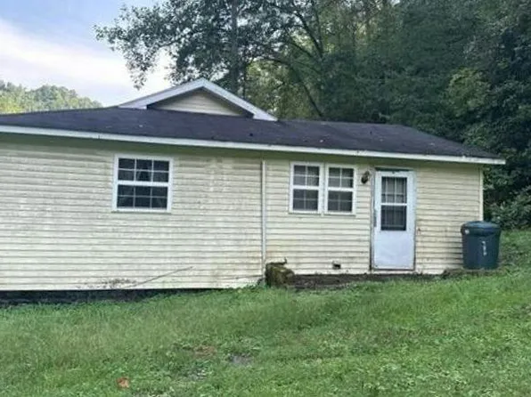 599 Webb Holw, Van Lear, KY 41265