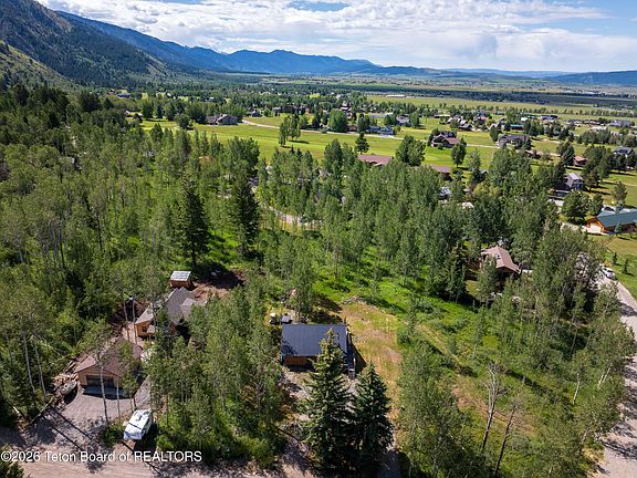 2nd image of 30 Green Canyon Dr