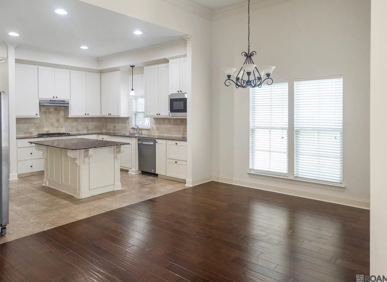 4 bed, 2275 sqft, $3,000 — Photo 4