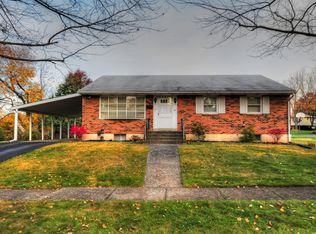 411 Northway Rd, Harrisburg, PA 17109