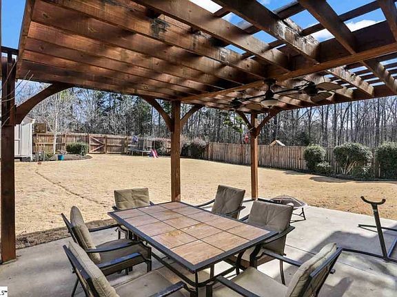 2nd image of 275 Meadow Blossom Way