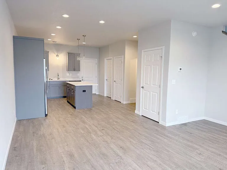 Valley View Town Homes Kitchen