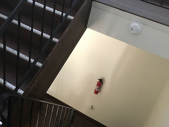 3rd image of 10315 Parkside Ave