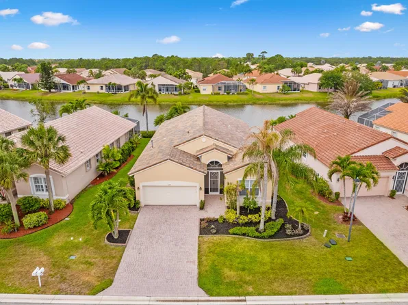 379 NW Sunview Way, Port St Lucie, FL 34986