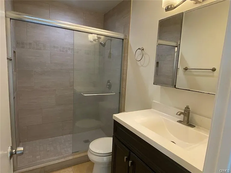 124 S Belmont St #7 — Photo 15