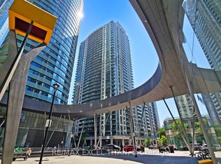 19 Grand Trunk Cres #2006, Toronto, ON M5J3A3