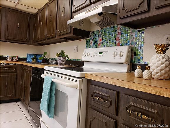 5th image of 4525 W 20th Ave #330