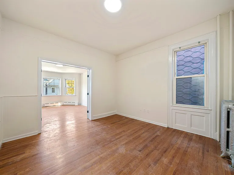 8 Cooper Pl #2 — Photo 6