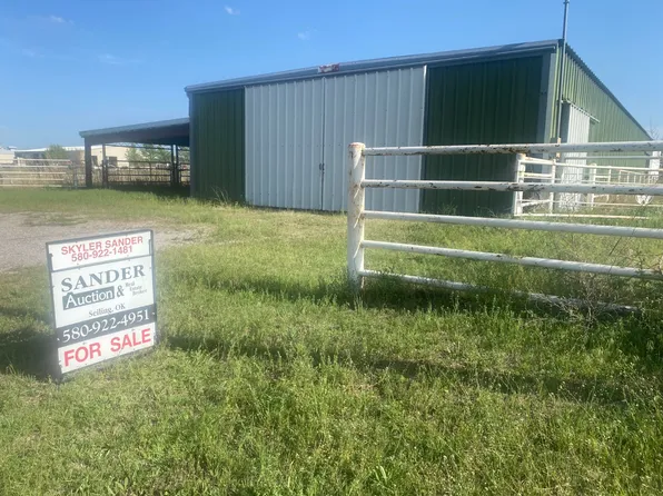 307 E County Line Rd, Seiling, OK 73663
