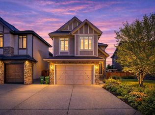 14 W Coach Way SW, Calgary, AB T3H0M5