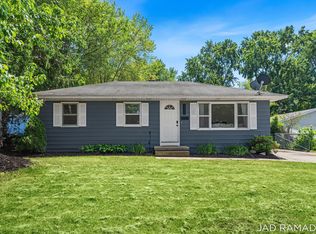 1620 32nd St SW, Wyoming, MI 49519