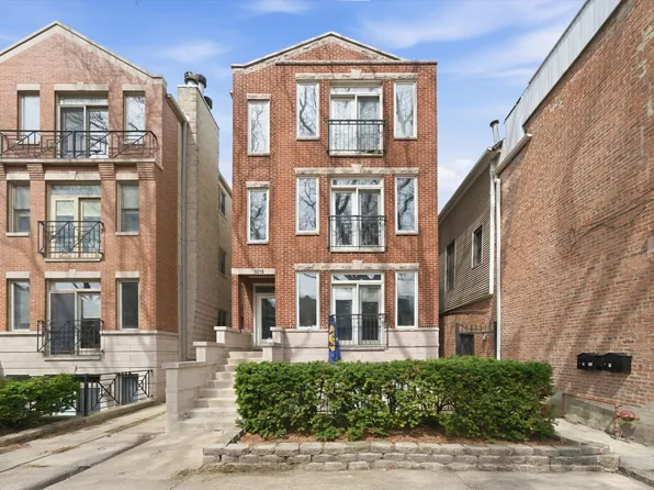 1016 W George St #2, Chicago, IL 60657