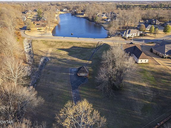 3rd image of 140 Forest Lake Dr