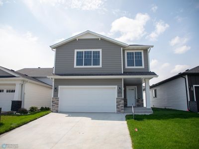 6052 8th St W, Horace, ND, 58047
