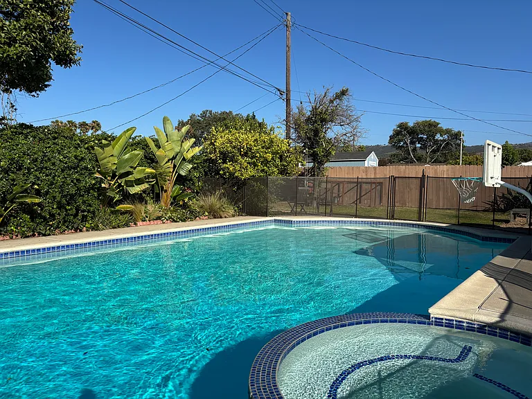 448 Ben Ct — Photo 26