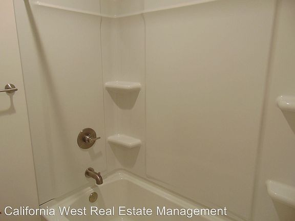 5th image of 151 Orange Dr