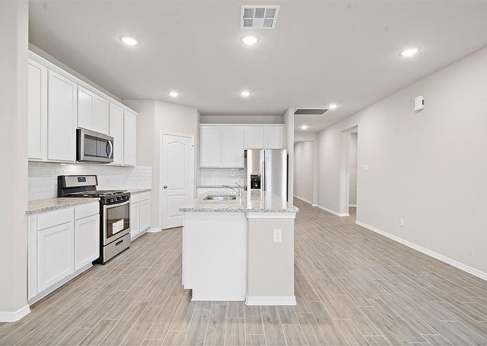 1st image of 17108 Coulter Pine Ct