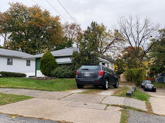 2nd image of 415 Lockwood St