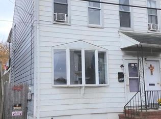 705 W Race St, Pottsville, PA