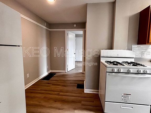 4th image of 235 E Xenia Dr APT A