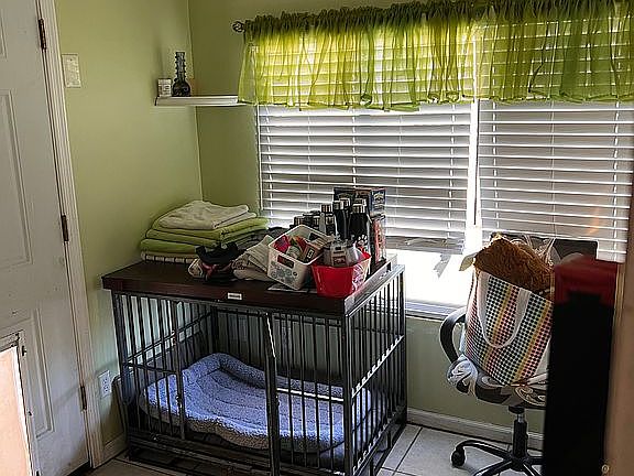 5th image of 5266 6th Ave S