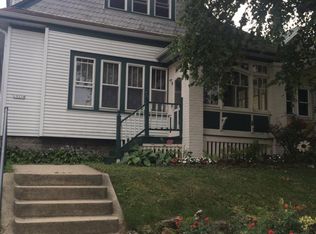 1933 E Hillcrest Ave, Milwaukee, WI 53207