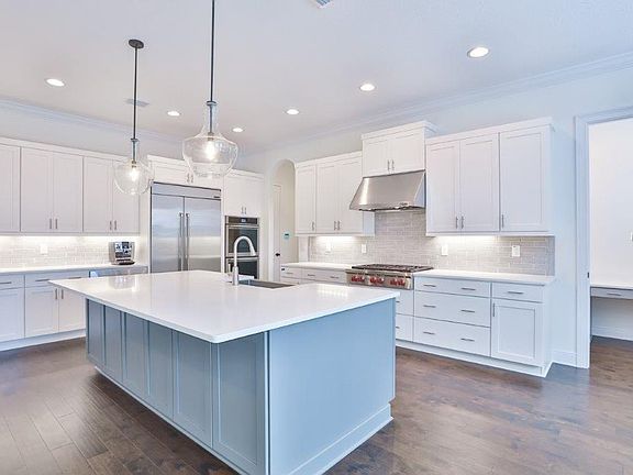 4th image of 4205 W Palmira Ave