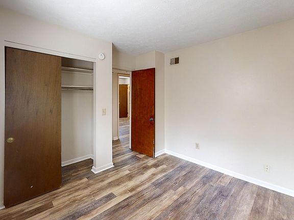 2nd image of 1545 Indianola Ave #7a9ac0ad0