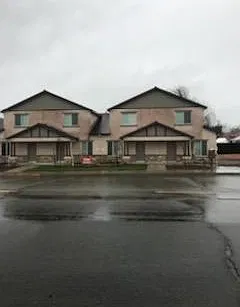 1200 Marion St — Photo 2