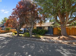 1905 N Springbrook Way, Newberg, OR 97132